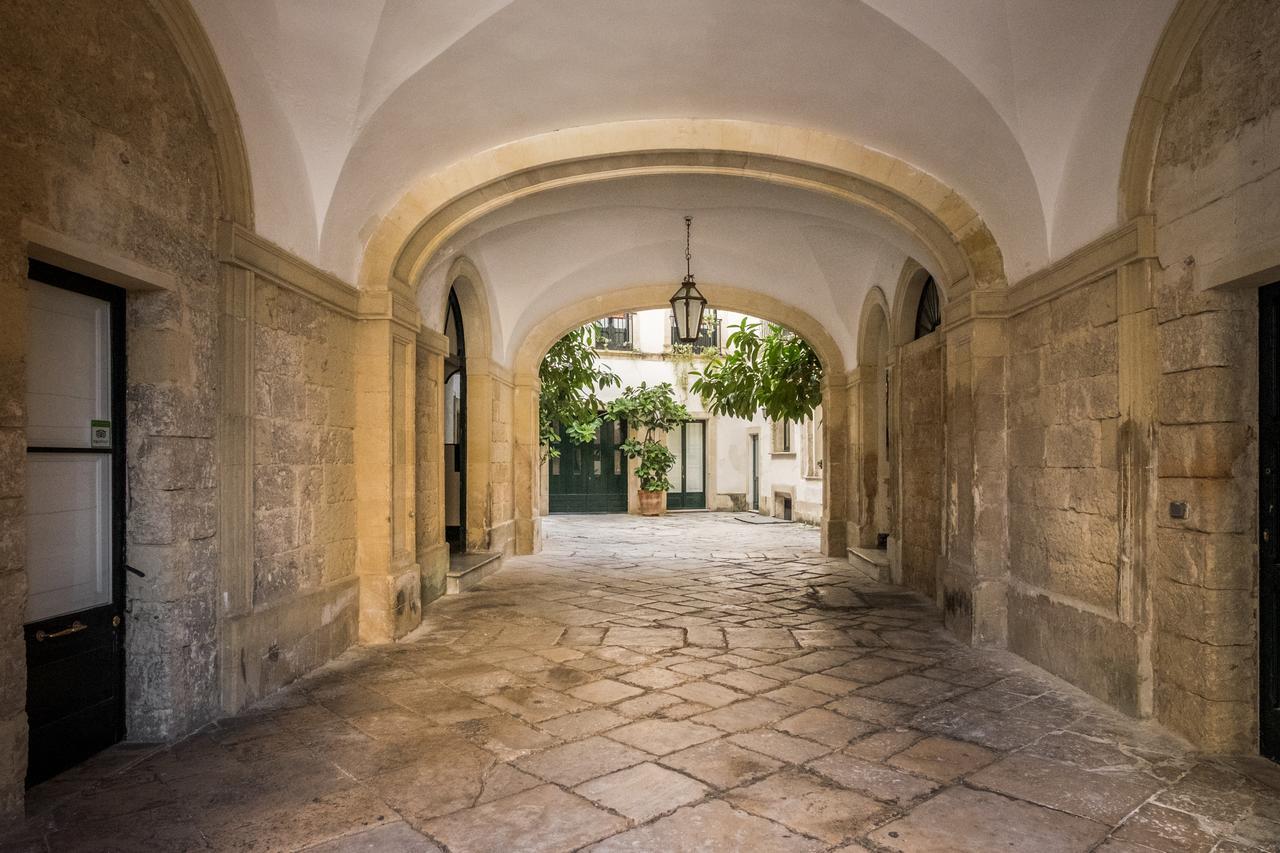 Palazzo Bernardini Suites Lecce Exterior foto